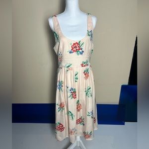548 Floral Dress Size 10 with little tulle underneath